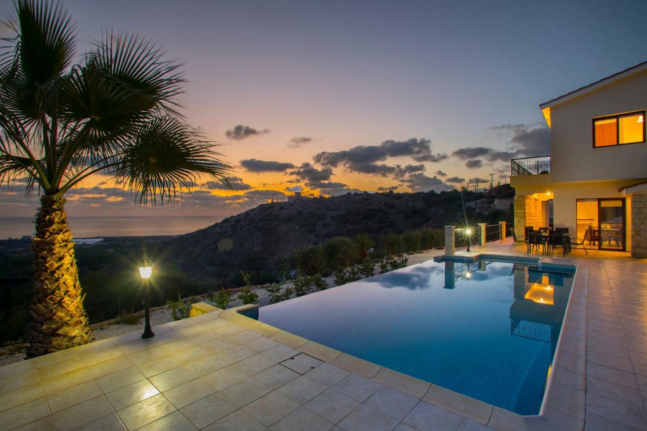 Villa Blue Jadeite Peyia Exterior foto